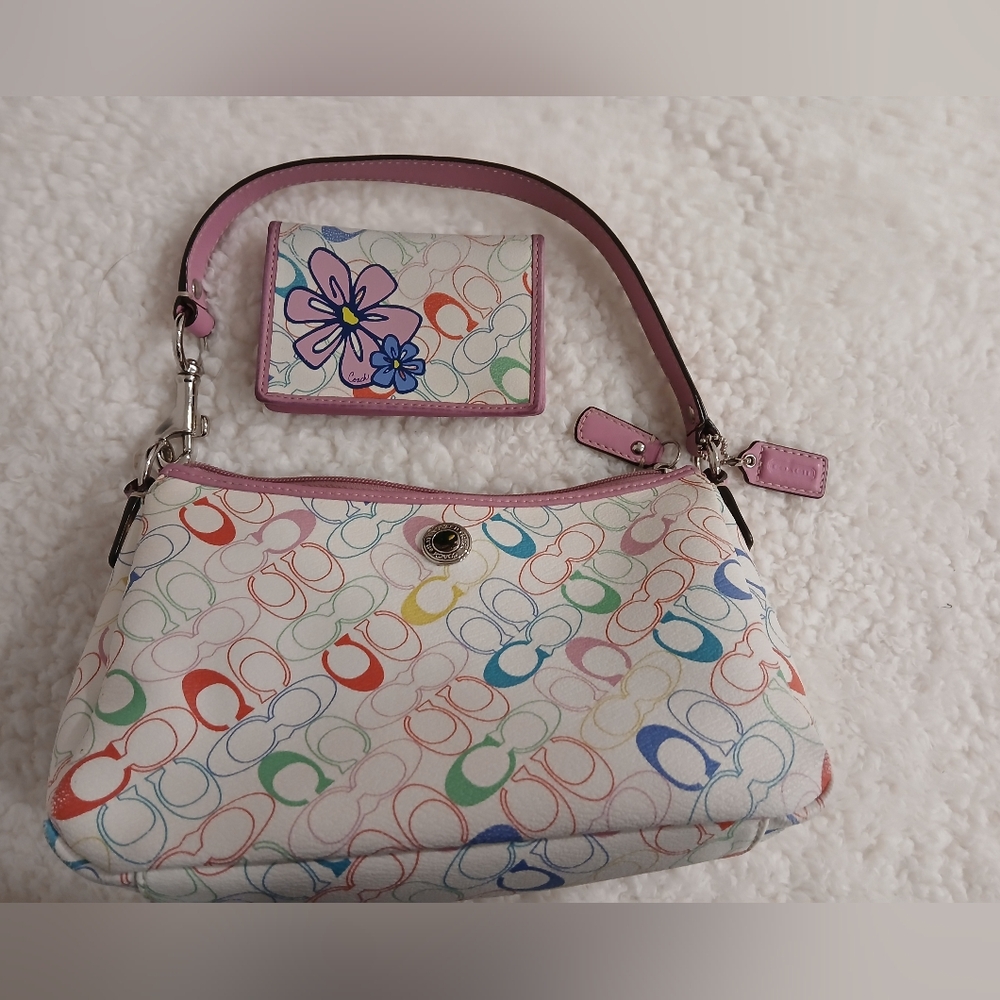 Vintage Floral Barrel Bag with Matching Wallet